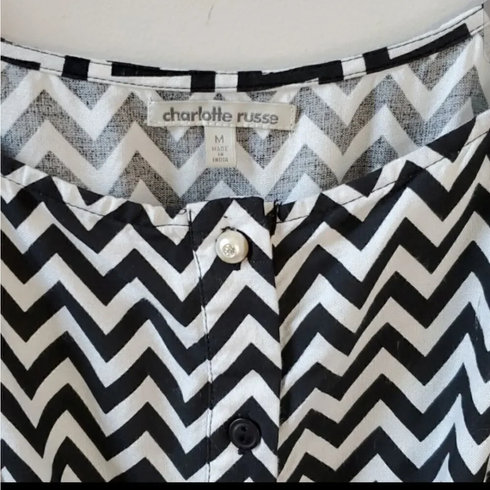 Chevron Pattern Romper   - Picture 3 of 6